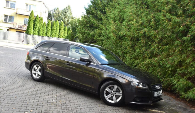 AUDI A4  | FWD (przód) | Manualna | 136 KM | Brązowy full
