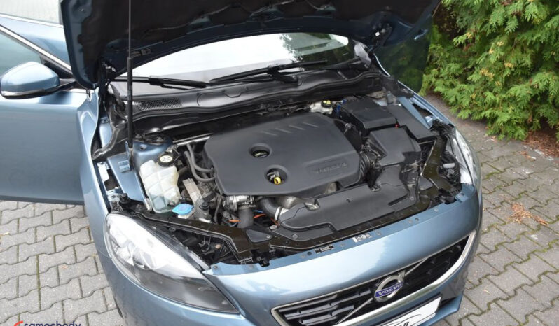 VOLVO V40  | FWD (przód) | Manualna | 115 KM | Niebieski full