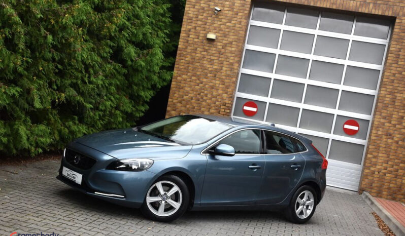 VOLVO V40  | FWD (przód) | Manualna | 115 KM | Niebieski full