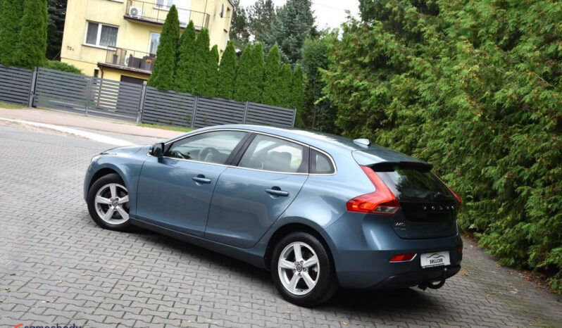 VOLVO V40  | FWD (przód) | Manualna | 115 KM | Niebieski full