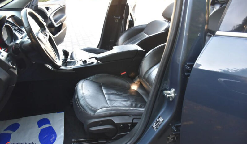 OPEL Insignia  | FWD (przód) | Manualna | 130 KM | Niebieski full