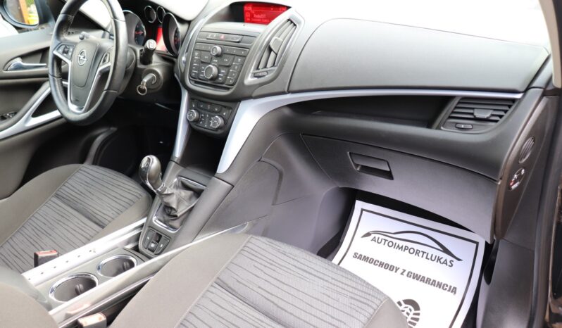 OPEL Zafira  | 2015 | 140 KM | 1364cm3 | Czarny full