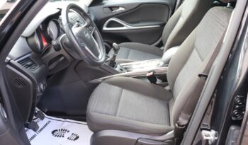OPEL Zafira  | 2015 | 140 KM | 1364cm3 | Czarny full