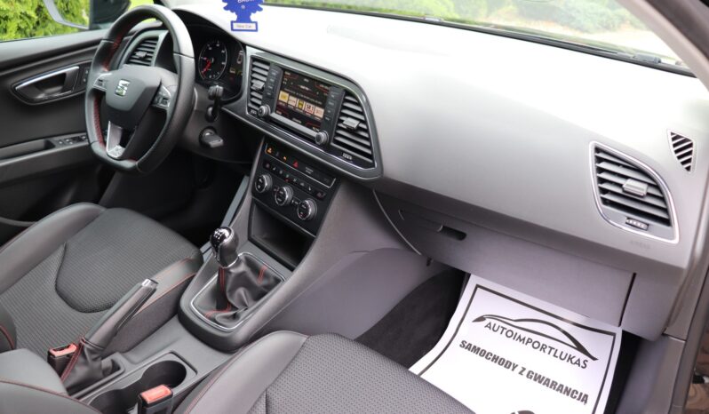 SEAT Leon  | 2018 | 150 KM | 1968cm3 | Czarny full