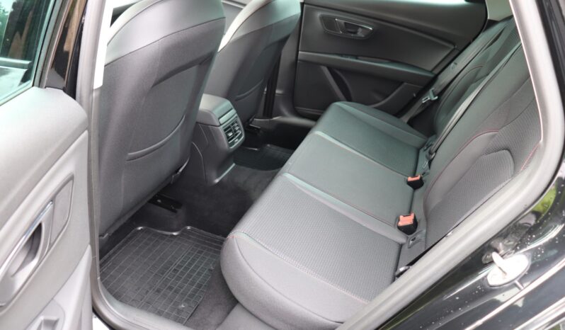 SEAT Leon  | 2018 | 150 KM | 1968cm3 | Czarny full