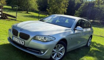 BMW Seria 5 | 4×4 (stały) | Automatyczna | 245 KM | Srebrny full