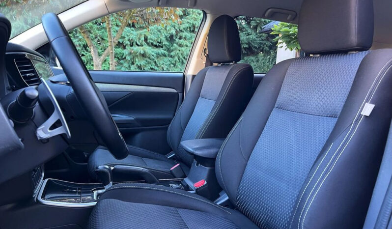 MITSUBISHI Outlander  | FWD (przód) | Automatyczna | 150 KM | Brązowy full