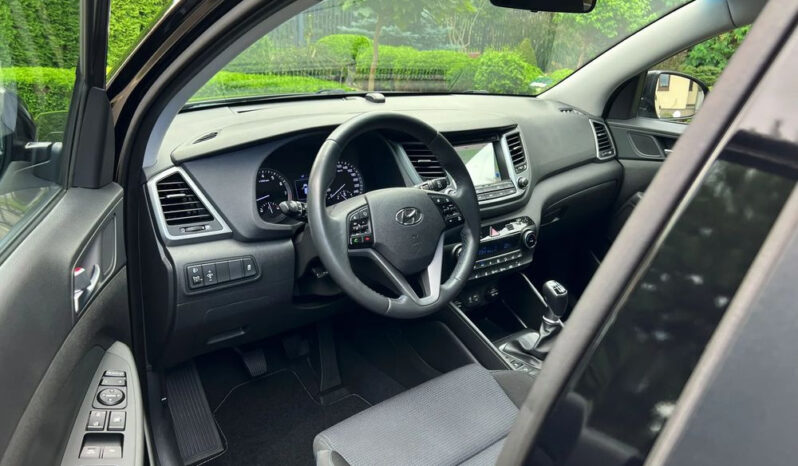 HYUNDAI Tucson  | FWD (przód) | Manualna | 132 KM | Czarny full
