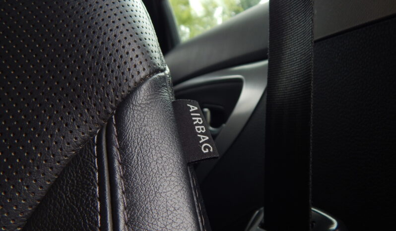 HYUNDAI I30  | FWD (przód) | Manualna | 135 KM | Brązowy full