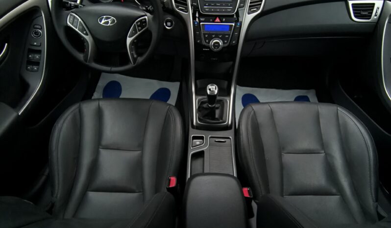 HYUNDAI I30  | FWD (przód) | Manualna | 135 KM | Brązowy full