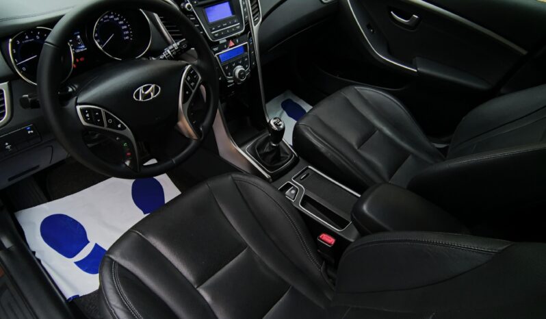 HYUNDAI I30  | FWD (przód) | Manualna | 135 KM | Brązowy full