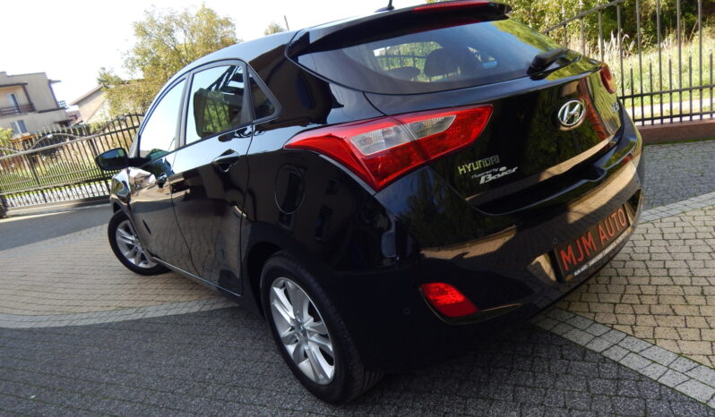 HYUNDAI I30  | FWD (przód) | Manualna | 99 KM | Czarny full