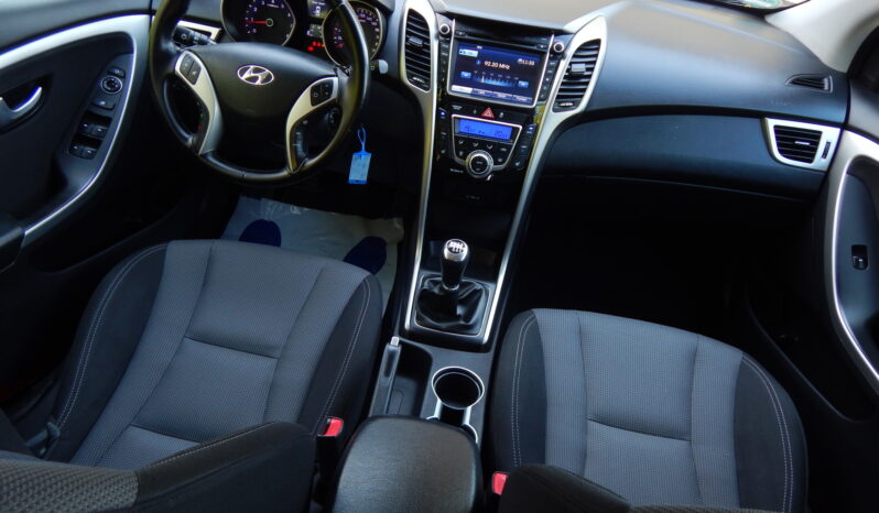 HYUNDAI I30  | FWD (przód) | Manualna | 99 KM | Czarny full