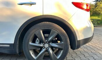 Infiniti FX | 4×4 (doł. automatycznie) | Manualna | 238 KM | Biały full