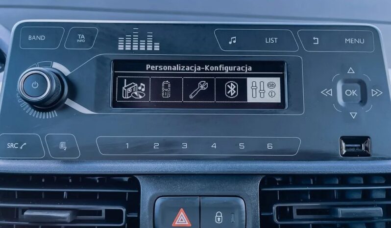PEUGEOT Partner  | 4×4 (doł. ręcznie) | Manualna | 131 KM | Czerwony full
