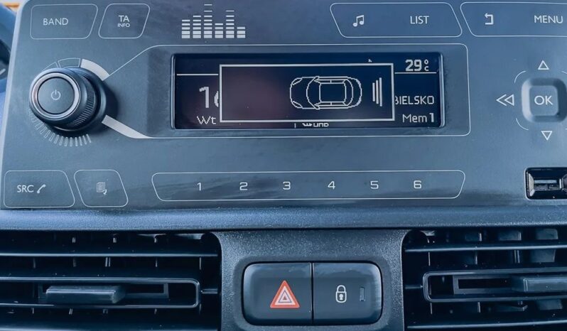 PEUGEOT Partner  | 4×4 (doł. ręcznie) | Manualna | 131 KM | Czerwony full