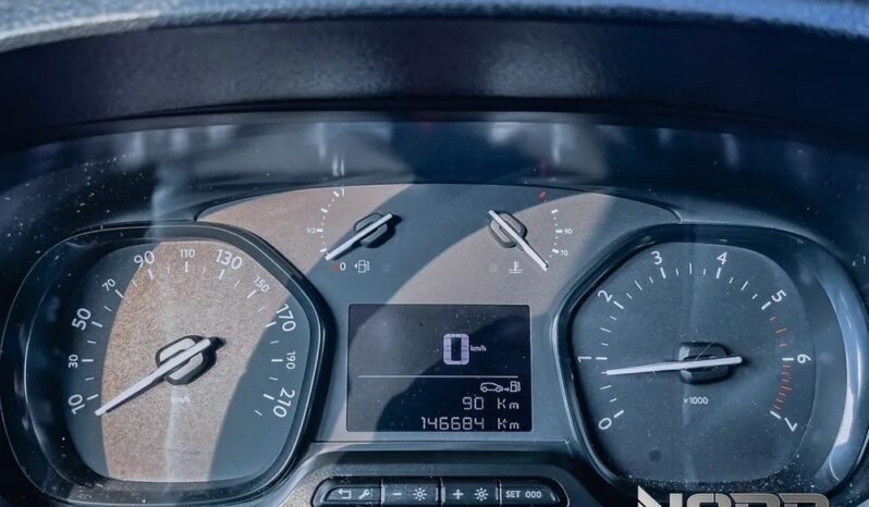 PEUGEOT Expert | FWD (przód) | Manualna | 150 KM | Srebrny full