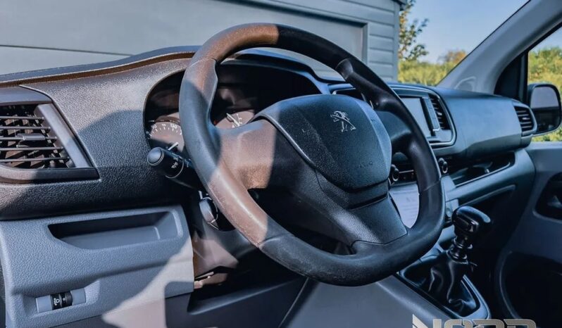 PEUGEOT Expert | FWD (przód) | Manualna | 150 KM | Srebrny full
