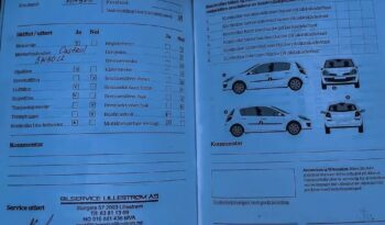 SKODA Octavia  | FWD (przód) | Automatyczna | 115 KM | Srebrny full