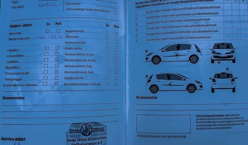 SKODA Octavia  | FWD (przód) | Automatyczna | 115 KM | Srebrny full