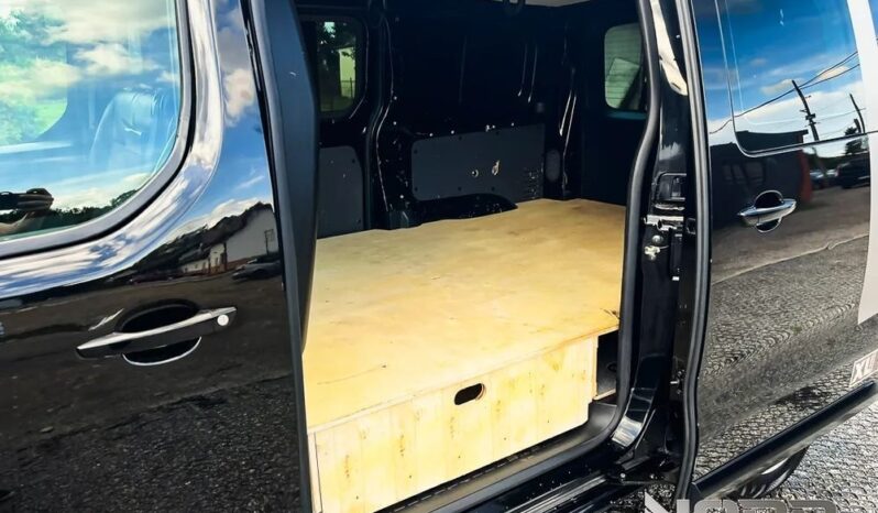 TOYOTA ProAce | 4×4 (doł. ręcznie) | Manualna | 122 KM | Czarny full