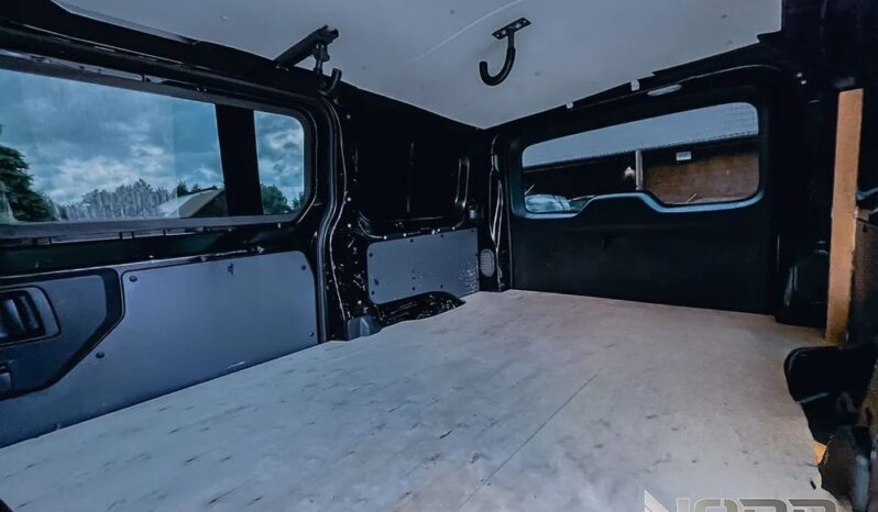TOYOTA ProAce | 4×4 (doł. ręcznie) | Manualna | 122 KM | Czarny full