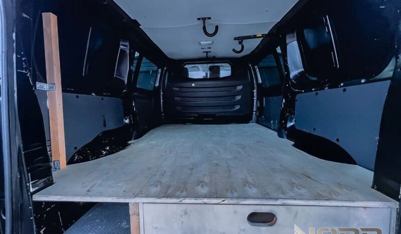 TOYOTA ProAce | 4×4 (doł. ręcznie) | Manualna | 122 KM | Czarny full