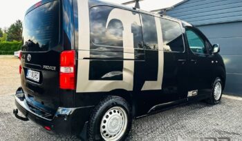 TOYOTA ProAce | 4×4 (doł. ręcznie) | Manualna | 122 KM | Czarny full