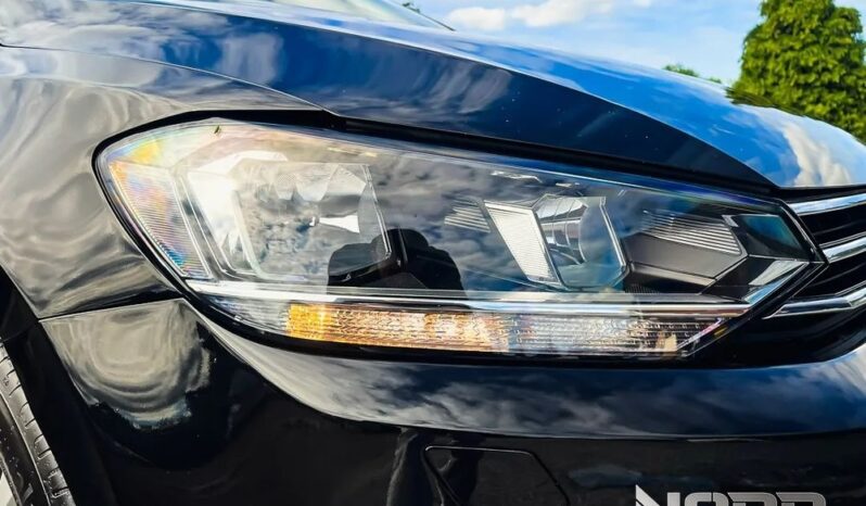 VOLKSWAGEN Touran  | FWD (przód) | Manualna | 150 KM | Czarny full