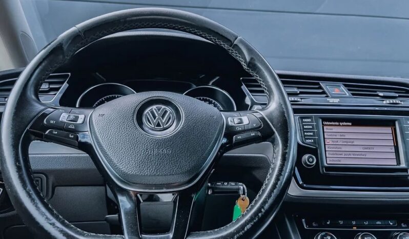 VOLKSWAGEN Touran  | FWD (przód) | Manualna | 150 KM | Czarny full