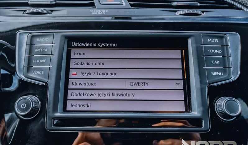 VOLKSWAGEN Touran  | FWD (przód) | Manualna | 150 KM | Czarny full