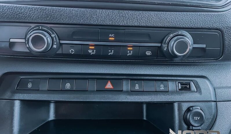 PEUGEOT Expert  | FWD (przód) | Manualna | 122 KM | Szary full