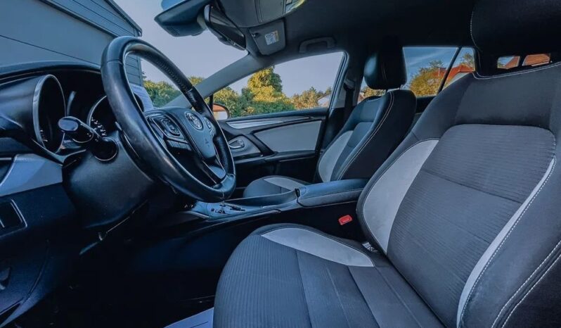 TOYOTA Avensis  | FWD (przód) | Automatyczna | 147 KM | Szary full