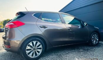KIA Ceed  | FWD (przód) | Manualna | 120 KM | Brązowy full