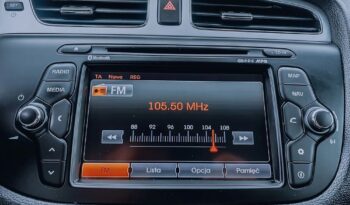 KIA Ceed  | FWD (przód) | Manualna | 135 KM | Czerwony full