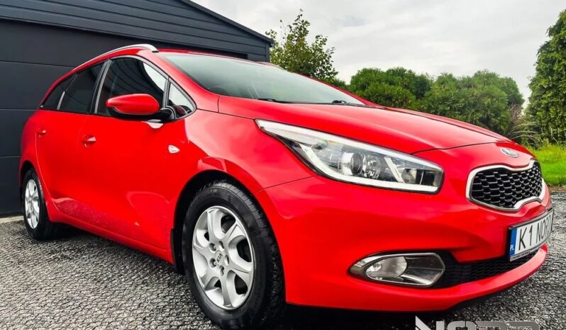 KIA Ceed  | FWD (przód) | Manualna | 135 KM | Czerwony full