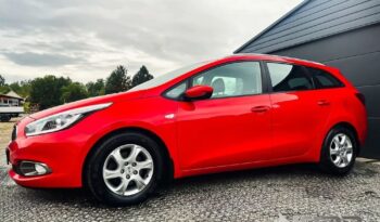 KIA Ceed  | FWD (przód) | Manualna | 135 KM | Czerwony full
