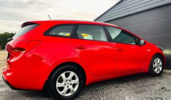 KIA Ceed  | FWD (przód) | Manualna | 135 KM | Czerwony full