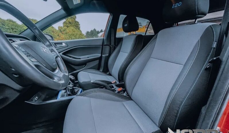 HYUNDAI i20  | FWD (przód) | Manualna | 100 KM | Czerwony full