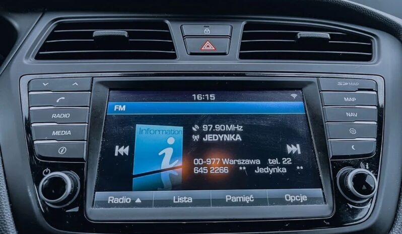 HYUNDAI i20  | FWD (przód) | Manualna | 100 KM | Czerwony full