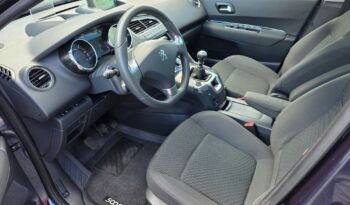 PEUGEOT 5008  | FWD (przód) | Manualna | 115 KM | Granatowy full