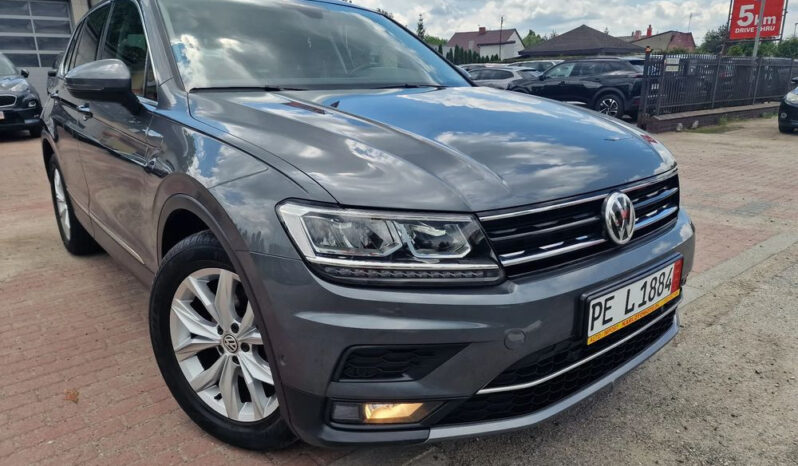 VOLKSWAGEN Tiguan  | FWD (przód) | Automatyczna | 150 KM | Szary