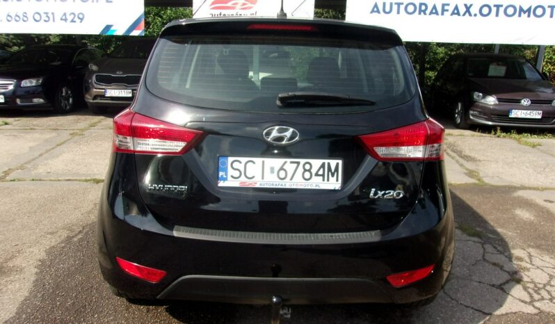 HYUNDAI ix20  | FWD (przód) | Manualna | 90 KM | Czarny full