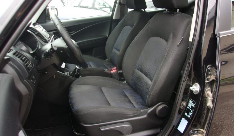 HYUNDAI ix20  | FWD (przód) | Manualna | 90 KM | Czarny full