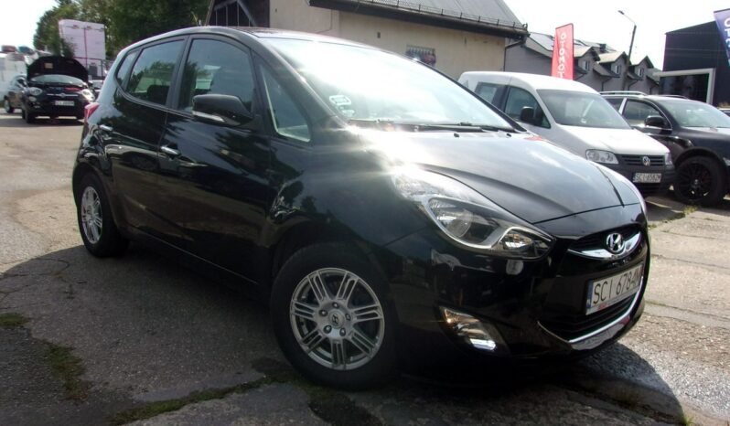 HYUNDAI ix20  | FWD (przód) | Manualna | 90 KM | Czarny full