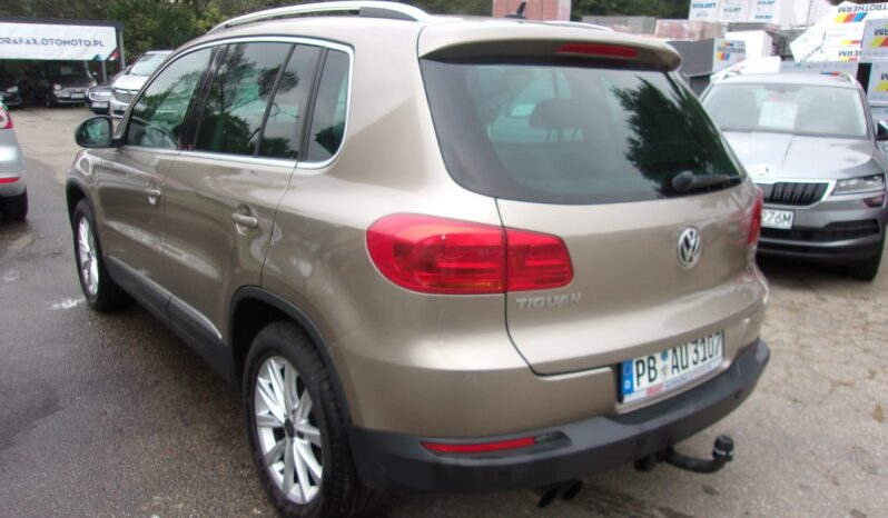 VOLKSWAGEN Tiguan  | 4×4 Automatyczny | Manualna | 160 KM | Szary full