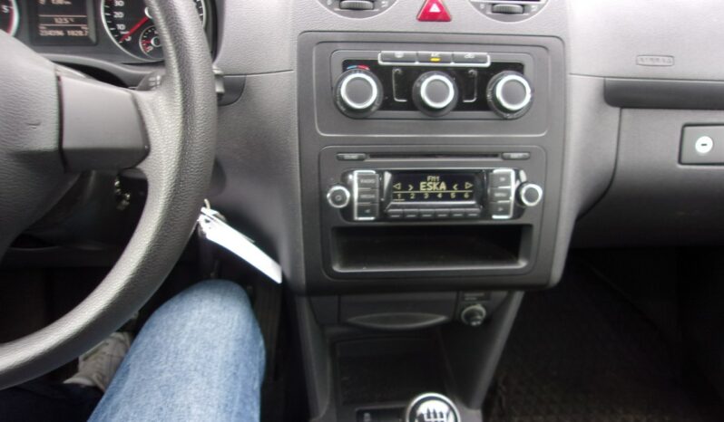 VOLKSWAGEN Caddy | 4×4 Stały | Manualna | 110 KM | bialy full