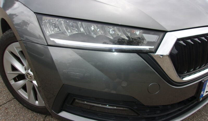 SKODA Octavia  | FWD (przód) | Manualna | 150 KM | grafitowy full