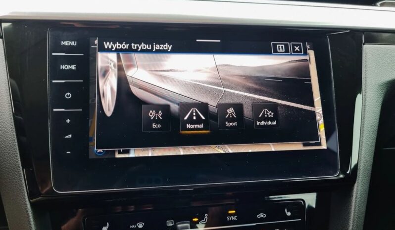 VOLKSWAGEN Arteon  | 4×4 (doł. automatycznie) | Automatyczna | 200 KM | Niebieski full