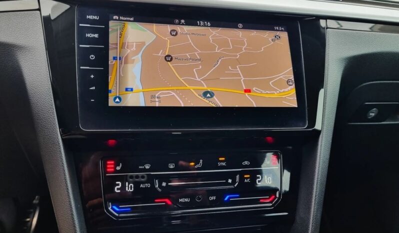 VOLKSWAGEN Arteon  | 4×4 (doł. automatycznie) | Automatyczna | 200 KM | Niebieski full